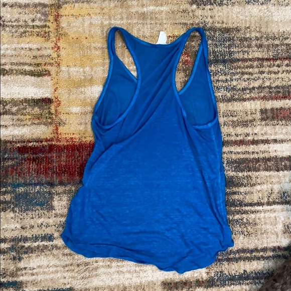 Tank top - Picture 2 of 3